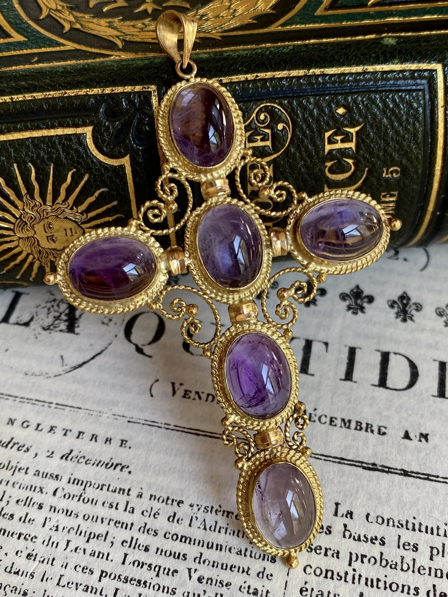 Important 18k Yellow Gold Cross Set With 6 Amethysts-photo-2