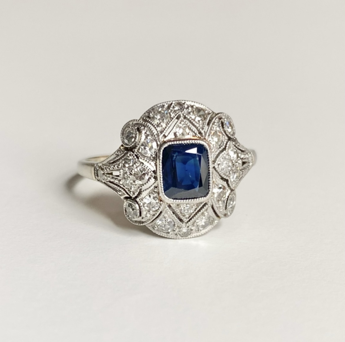 Bague Art Déco En Or Blanc 18k Et Platine
