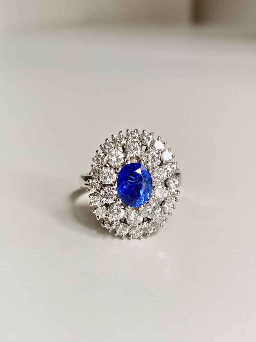 Marguerite Ring In 18k White Gold With Sapphire And Diamonds -photo-2