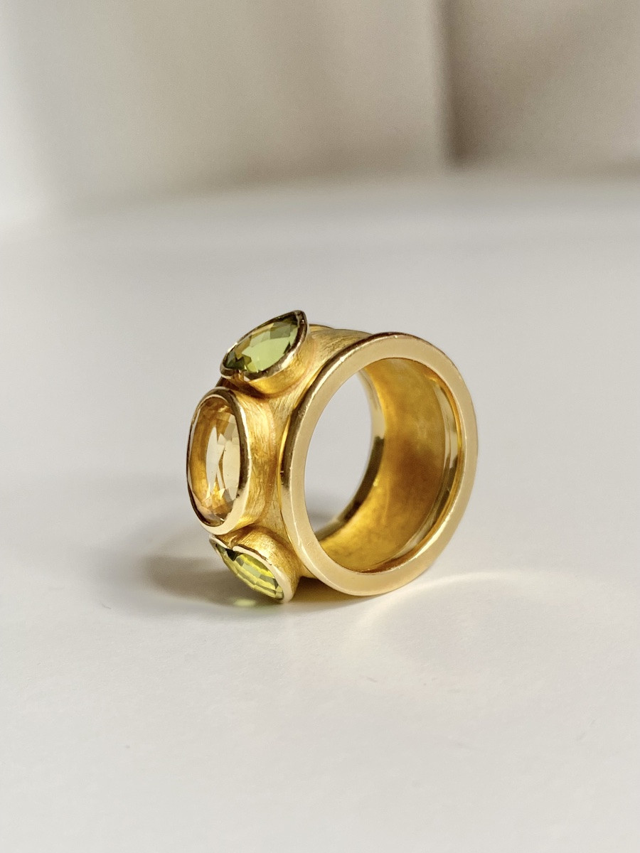 Large bague en or jaune 18K citrine et péridots-photo-2