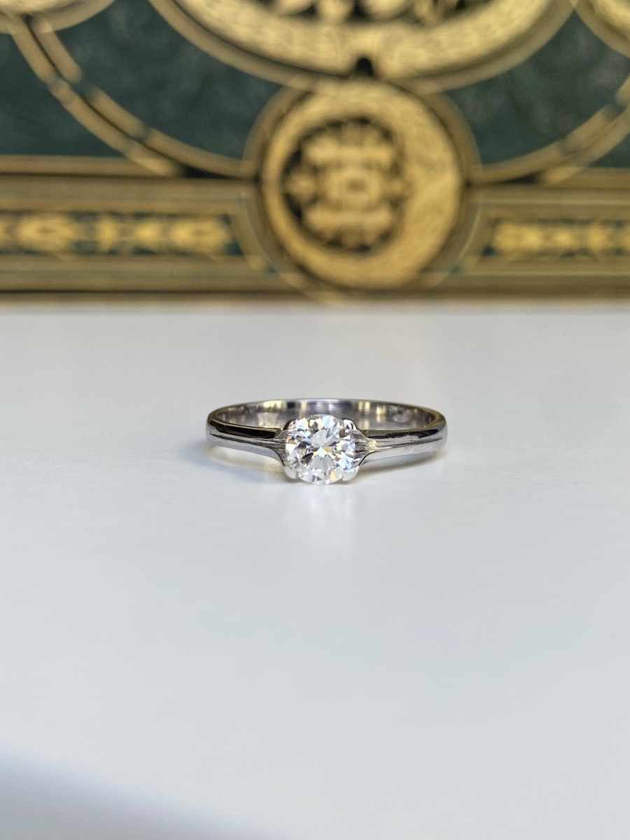 Bague solitaire en or blanc 18K et diamant-photo-3
