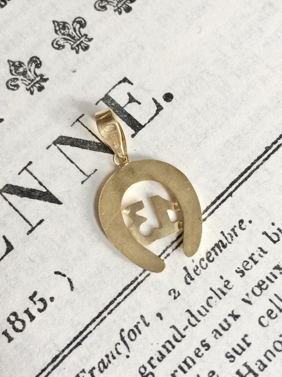 18k Yellow Gold Horseshoe Pendant-photo-1
