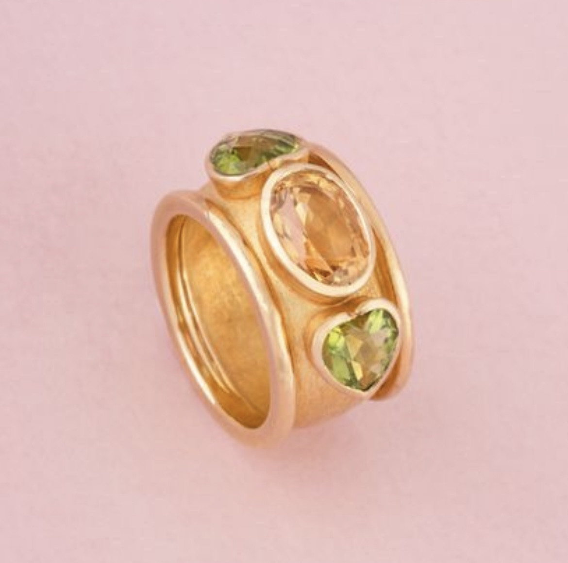 Large 18k Yellow Gold Citrine And Peridots Ring 