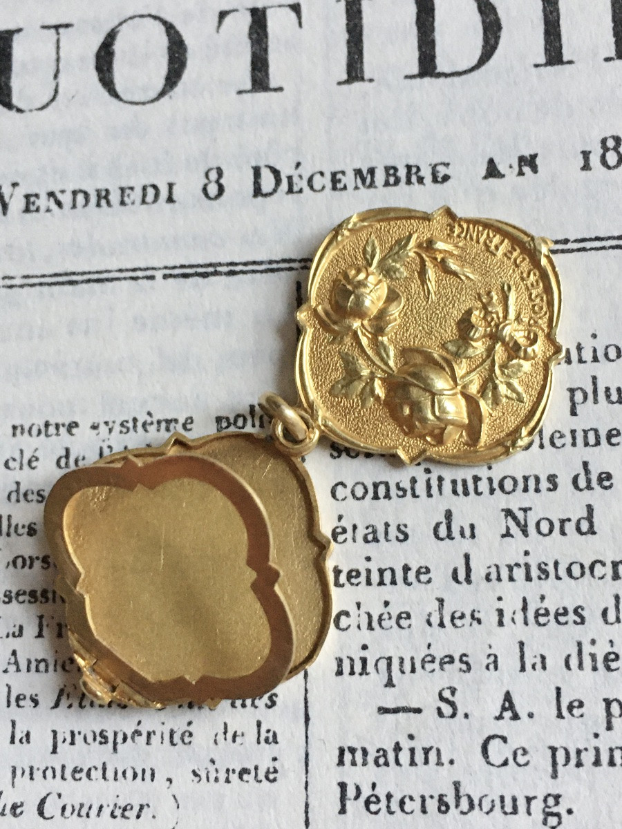 Pendentif porte-photo Art Nouveau en or jaune et vert 18K-photo-4