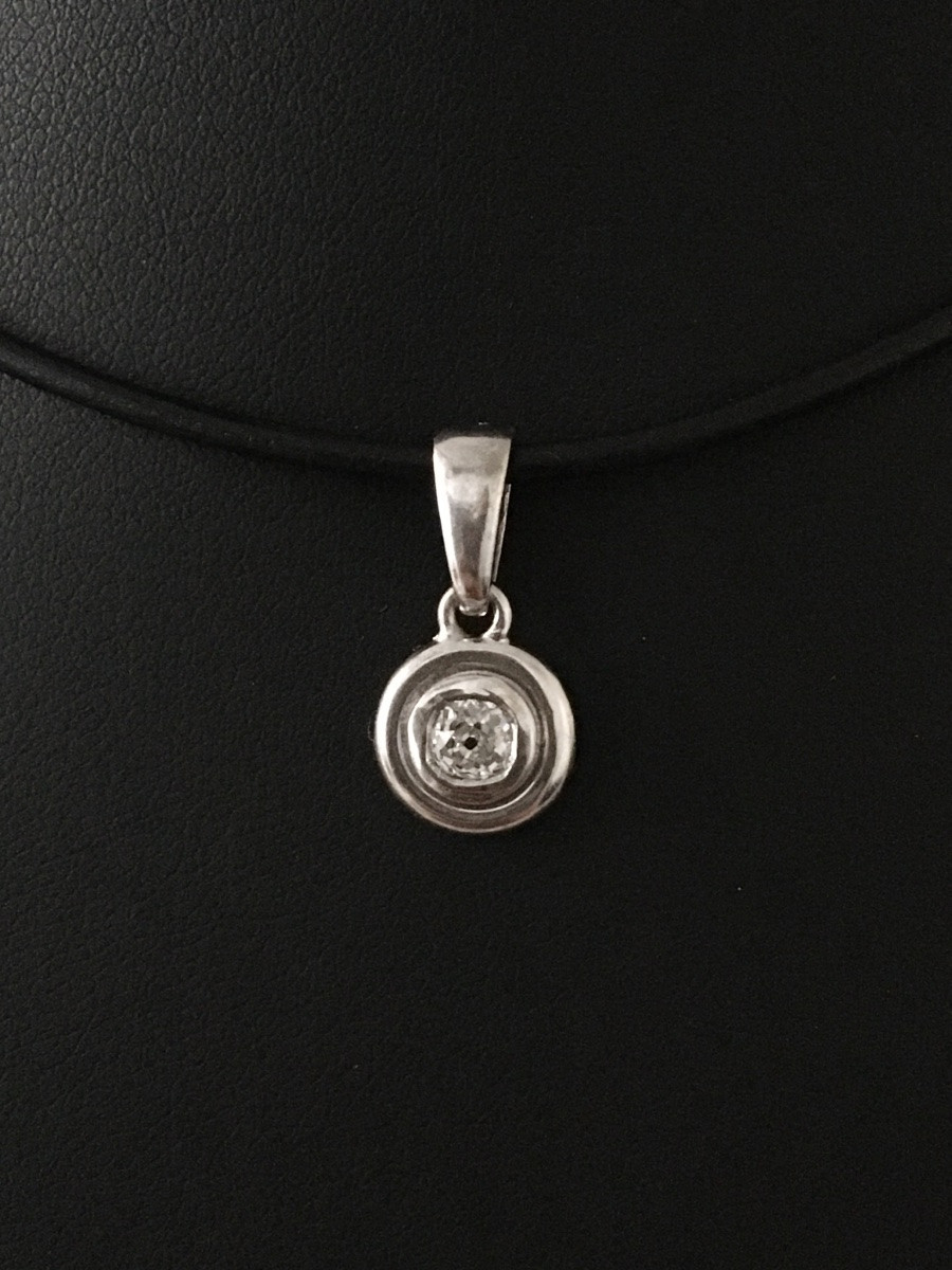 Pendentif en or blanc 18K serti d’un diamant -photo-3