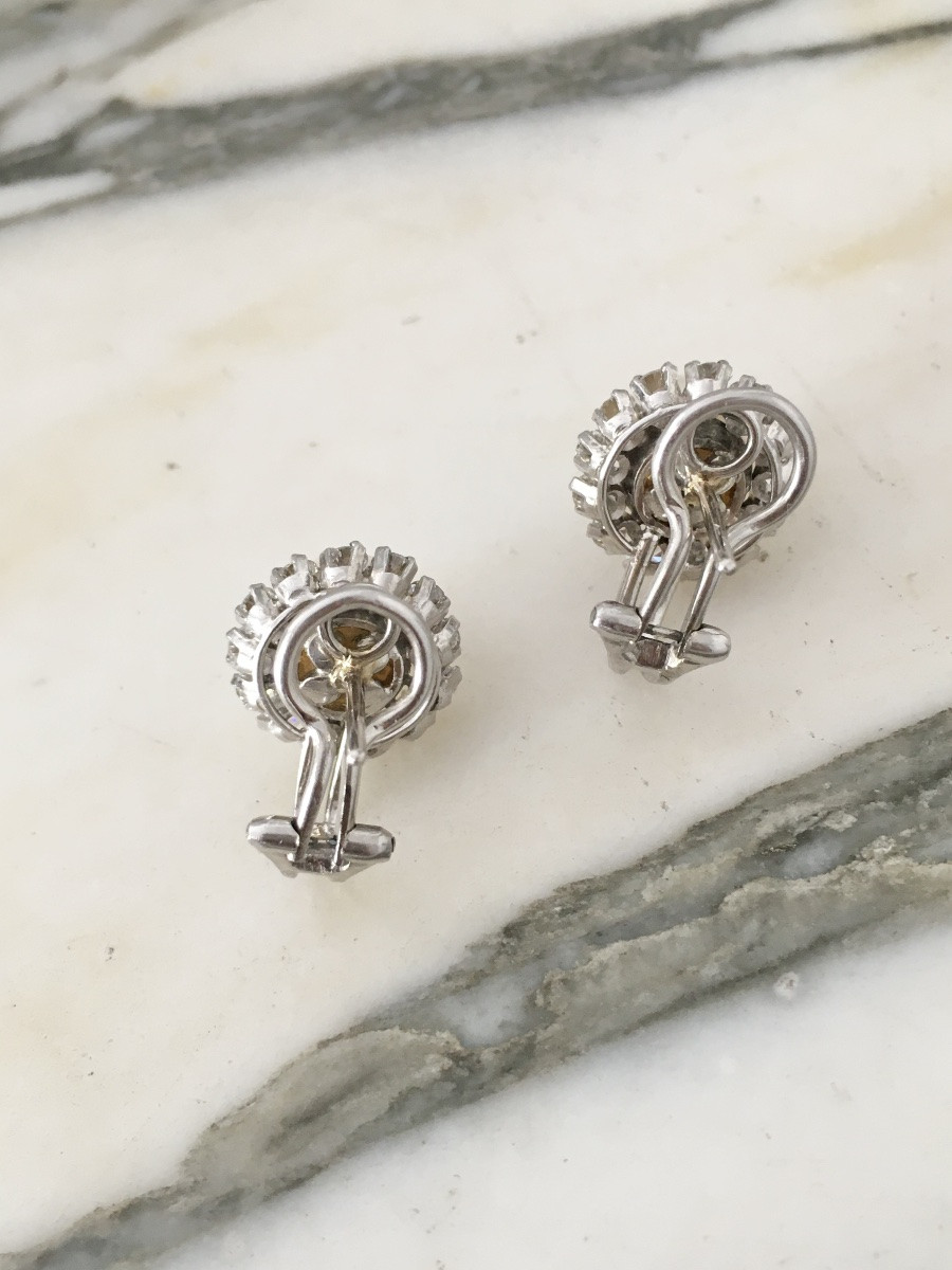 Paire de boucles d'oreilles en or blanc 18K perles et diamants -photo-3