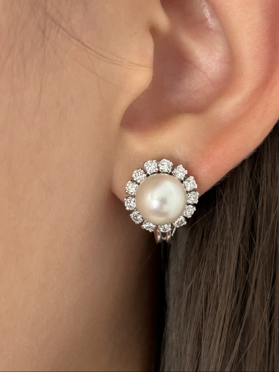 Paire de boucles d'oreilles en or blanc 18K perles et diamants -photo-5