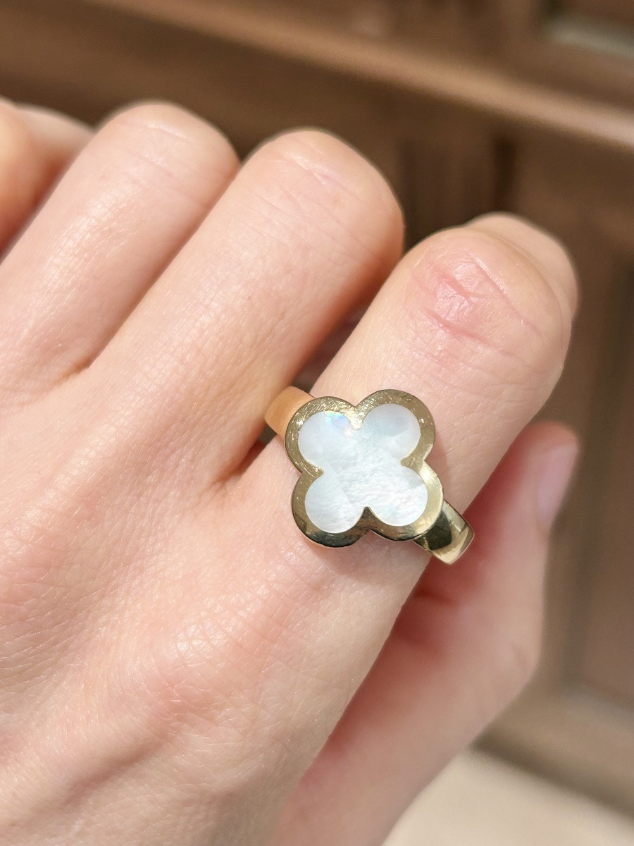 Van Cleef & Arpels "pure Alhambra" Ring In 18k Yellow Gold-photo-4