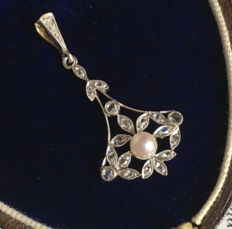 Pendentif Belle Époque en or 18K perle et diamants 