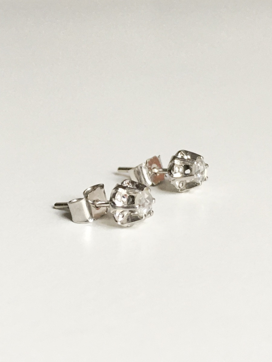 Puces d’oreilles en or blanc 18K et diamants -photo-4