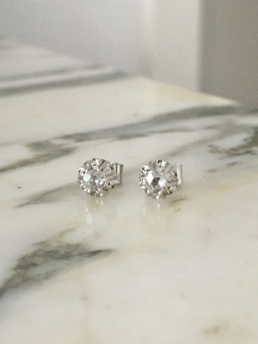 Puces d’oreilles en or blanc 18K et diamants -photo-4