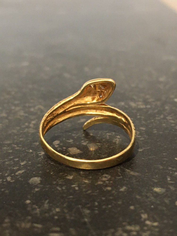 Bague vintage en or jaune 18K en forme de serpent-photo-1