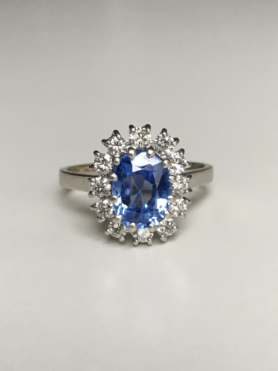 Pompadour Ring In 18k White Gold And Platinum With A Ceylon Sapphire -photo-2