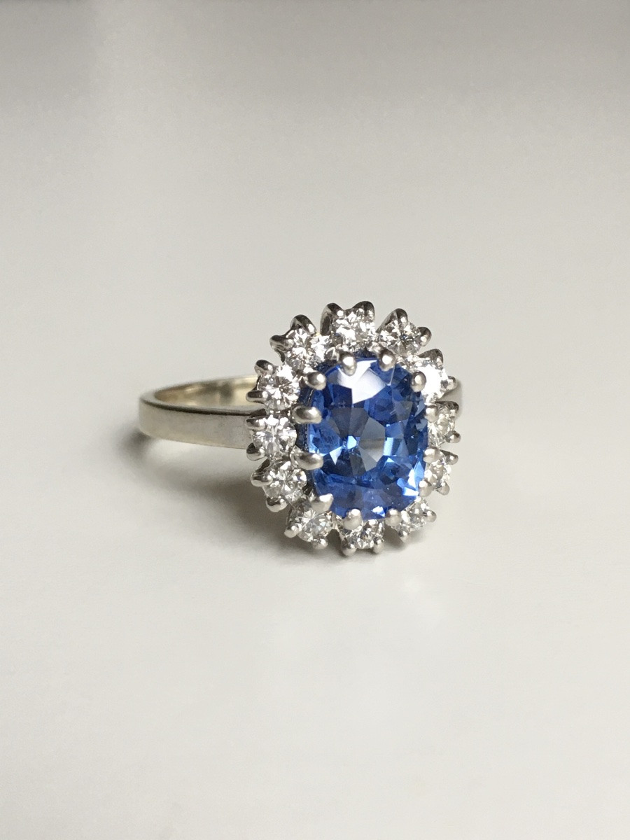 Pompadour Ring In 18k White Gold And Platinum With A Ceylon Sapphire -photo-3
