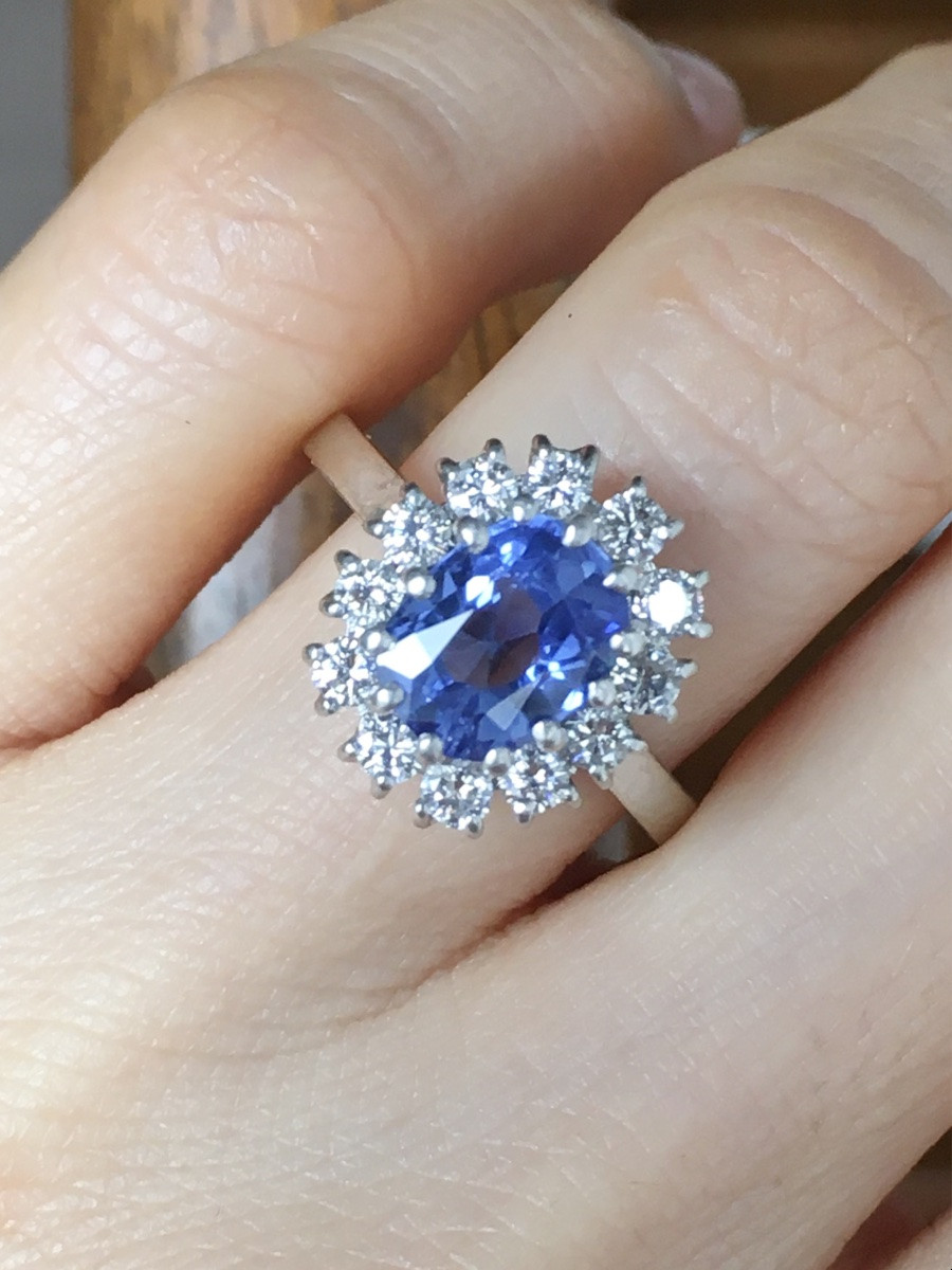 Pompadour Ring In 18k White Gold And Platinum With A Ceylon Sapphire -photo-6