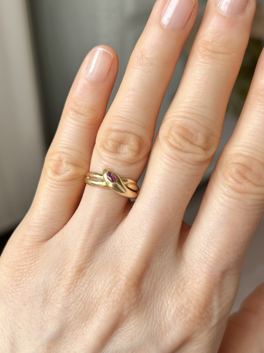 18k Yellow Gold Ring In The Shape Of A Coiled Snake-photo-5