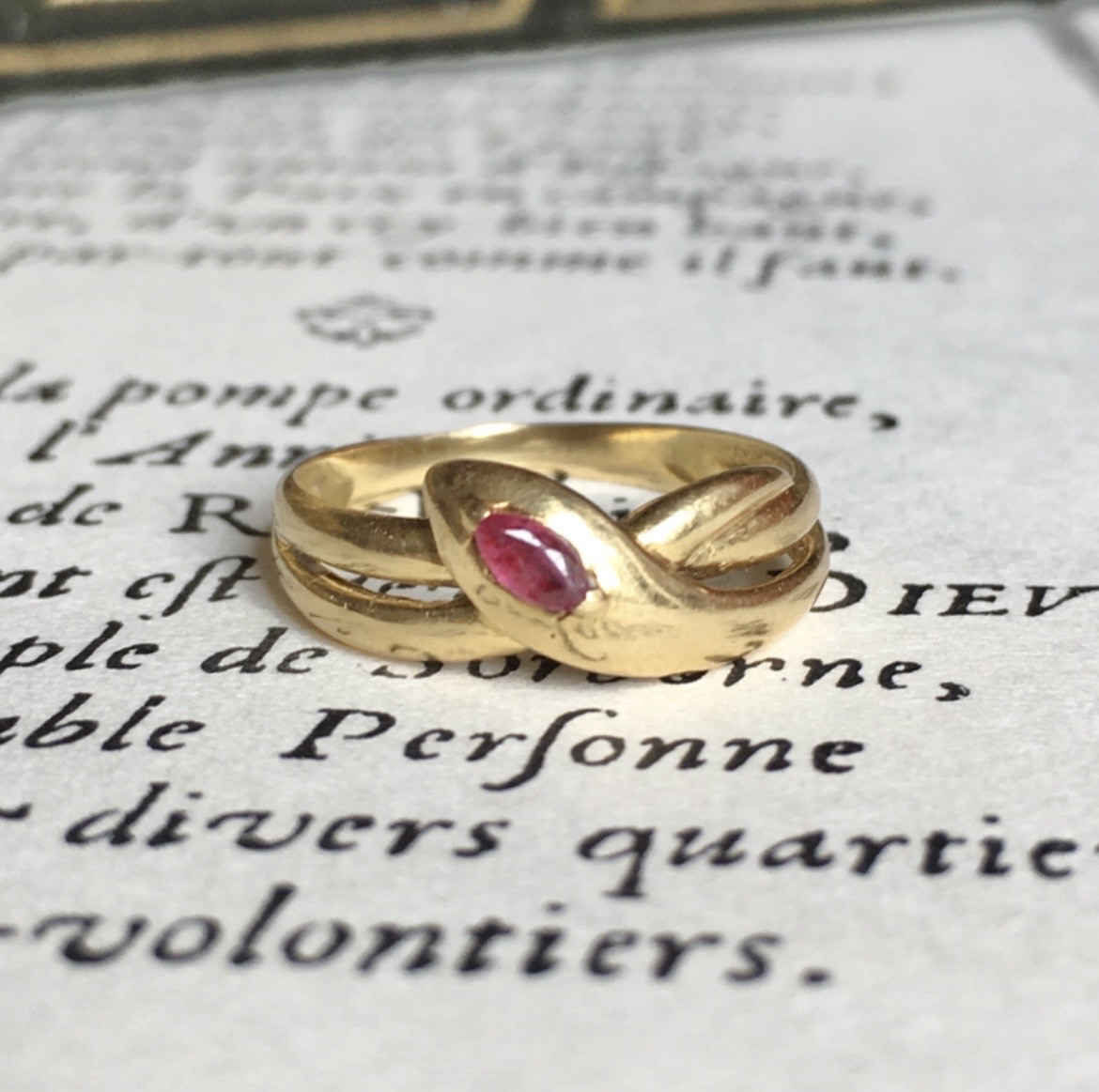 18k Yellow Gold Ring In The Shape Of A Coiled Snake