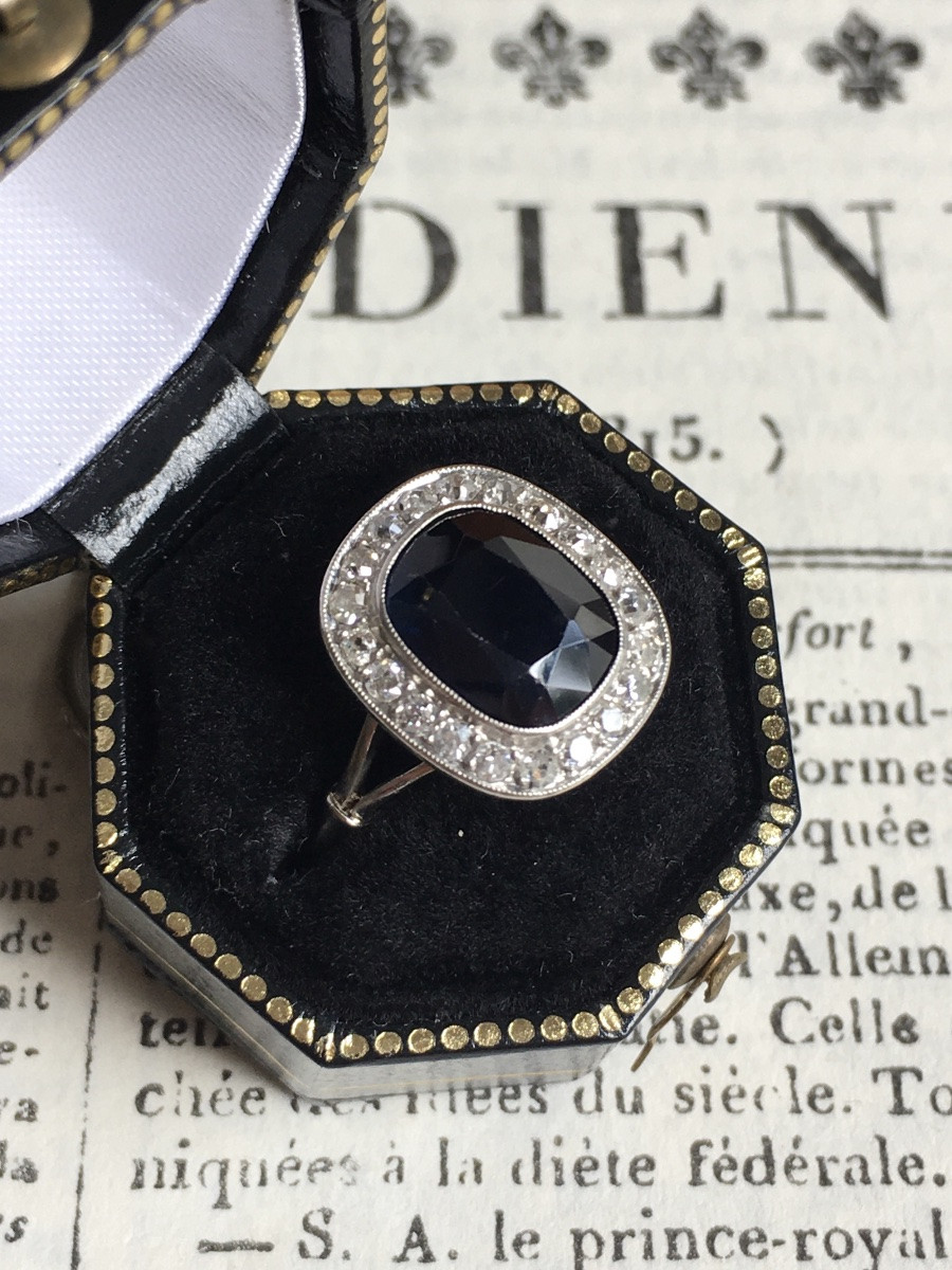 Bague Art Déco en platine, serti d’un saphir et diamants -photo-5