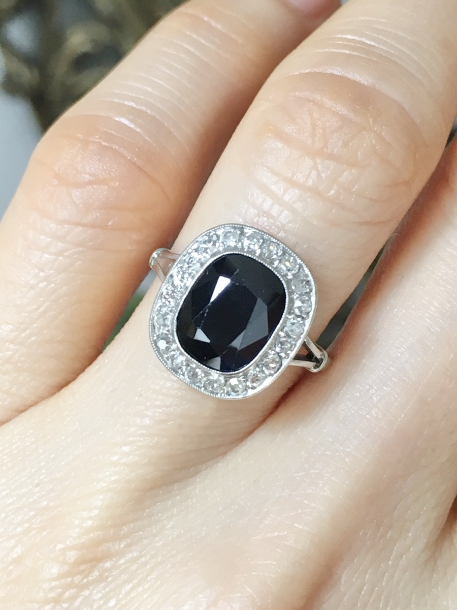 Bague Art Déco en platine, serti d’un saphir et diamants -photo-6