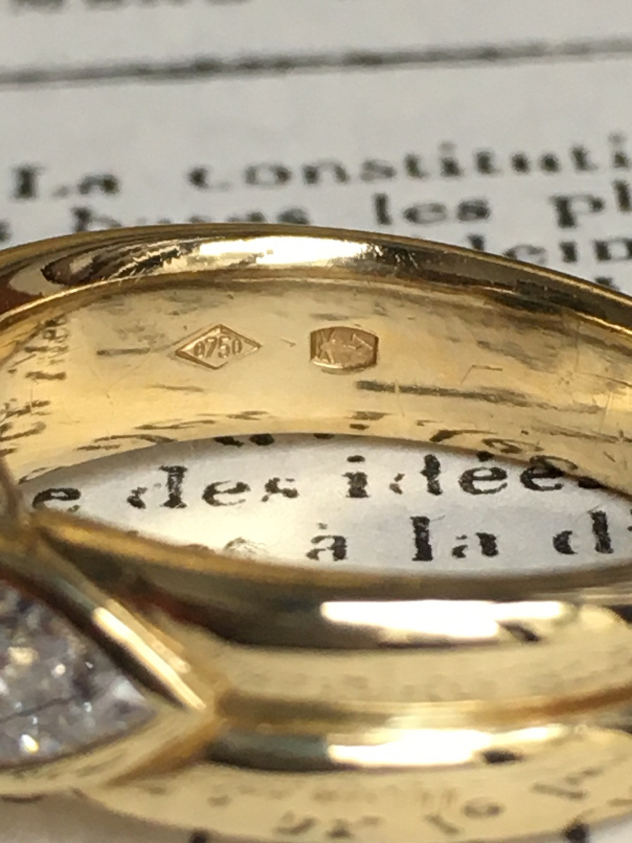 18k Yellow Gold Ring Set With A Sapphire And Diamonds -photo-5
