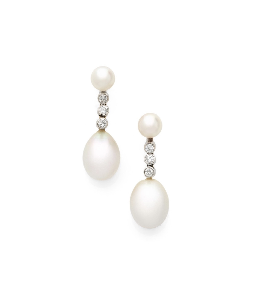 Leysen Frères Pair Of Transforming Earrings In 18k White Gold With Pearls And Diamonds -photo-2