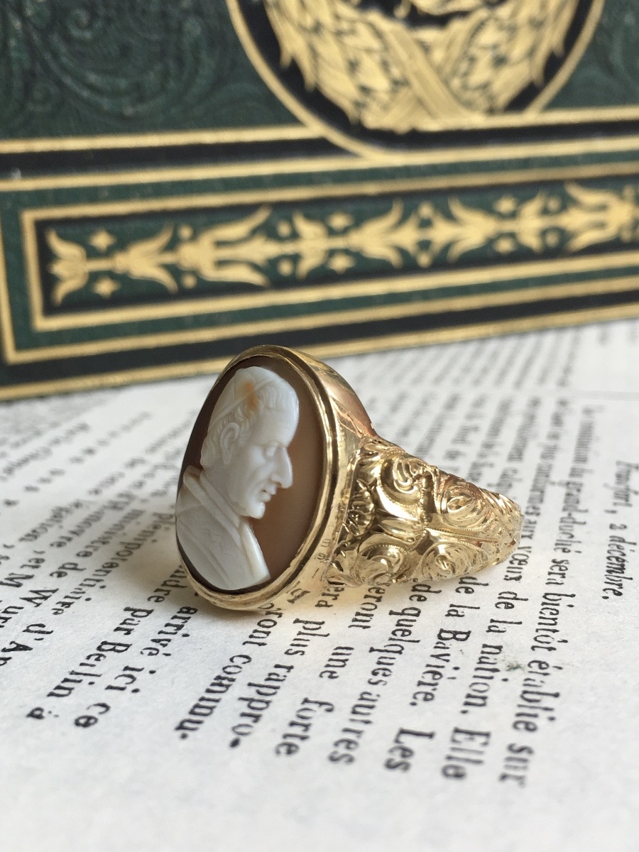 Bague ancienne chevalière en or jaune 18K Pape  Grégoire XVI (1765 - 1846)-photo-1