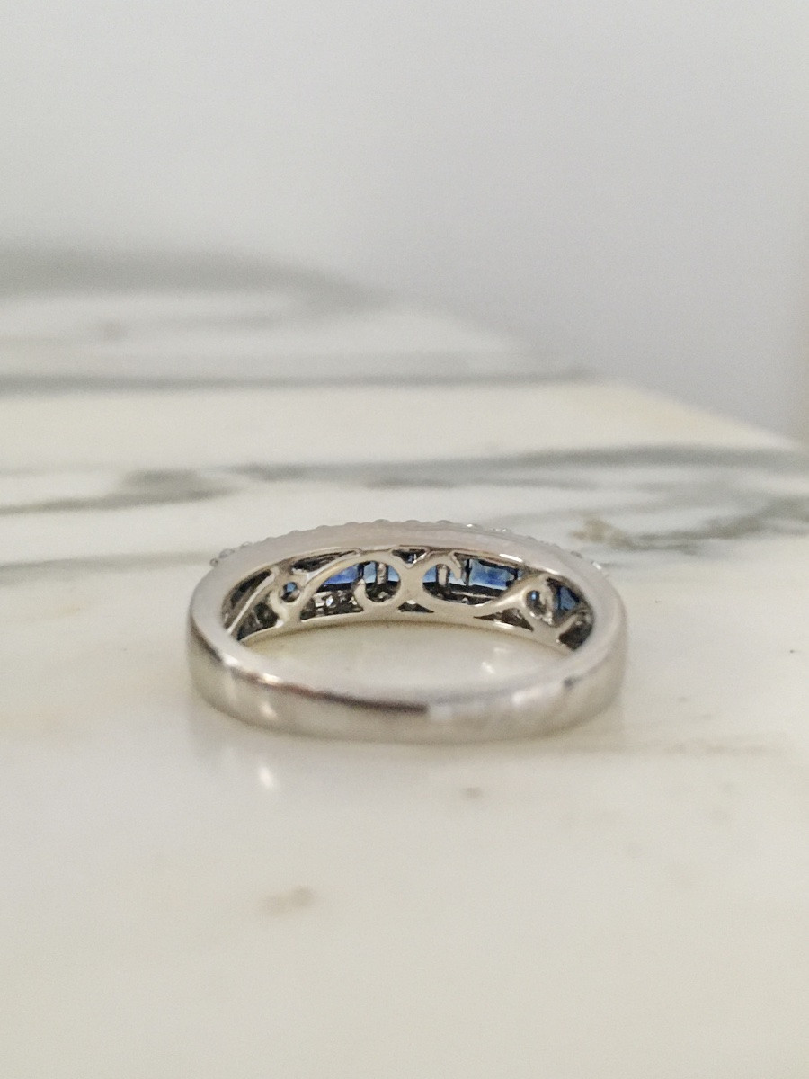 Bague en or blanc 18K saphirs et diamants -photo-2