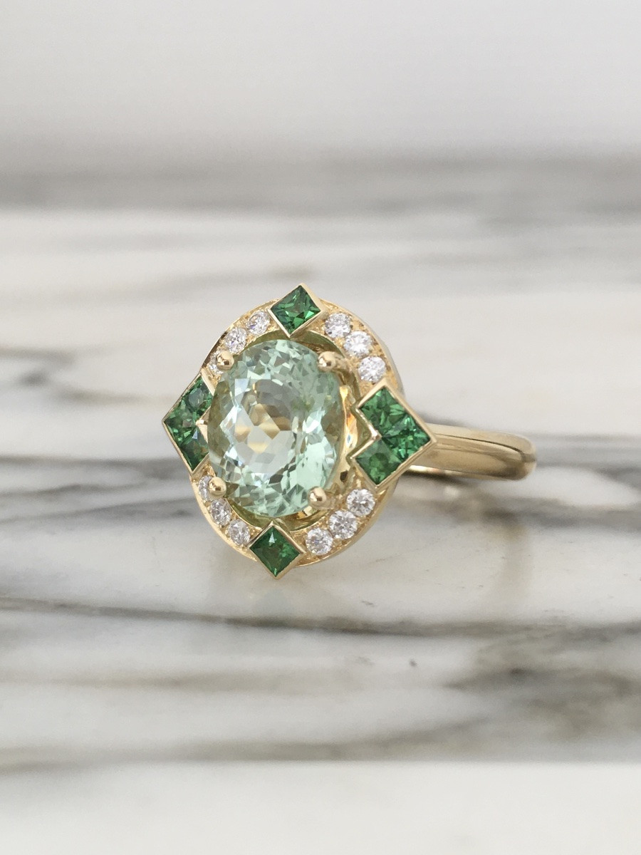 18k Yellow Gold Ring With Green Tourmaline, Diamonds And Tsavorites-photo-4