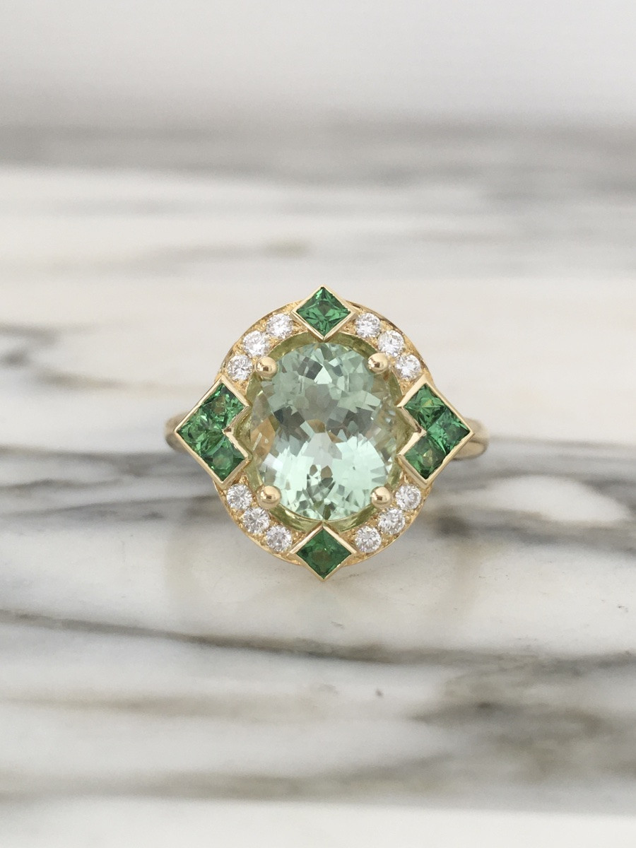 18k Yellow Gold Ring With Green Tourmaline, Diamonds And Tsavorites-photo-1