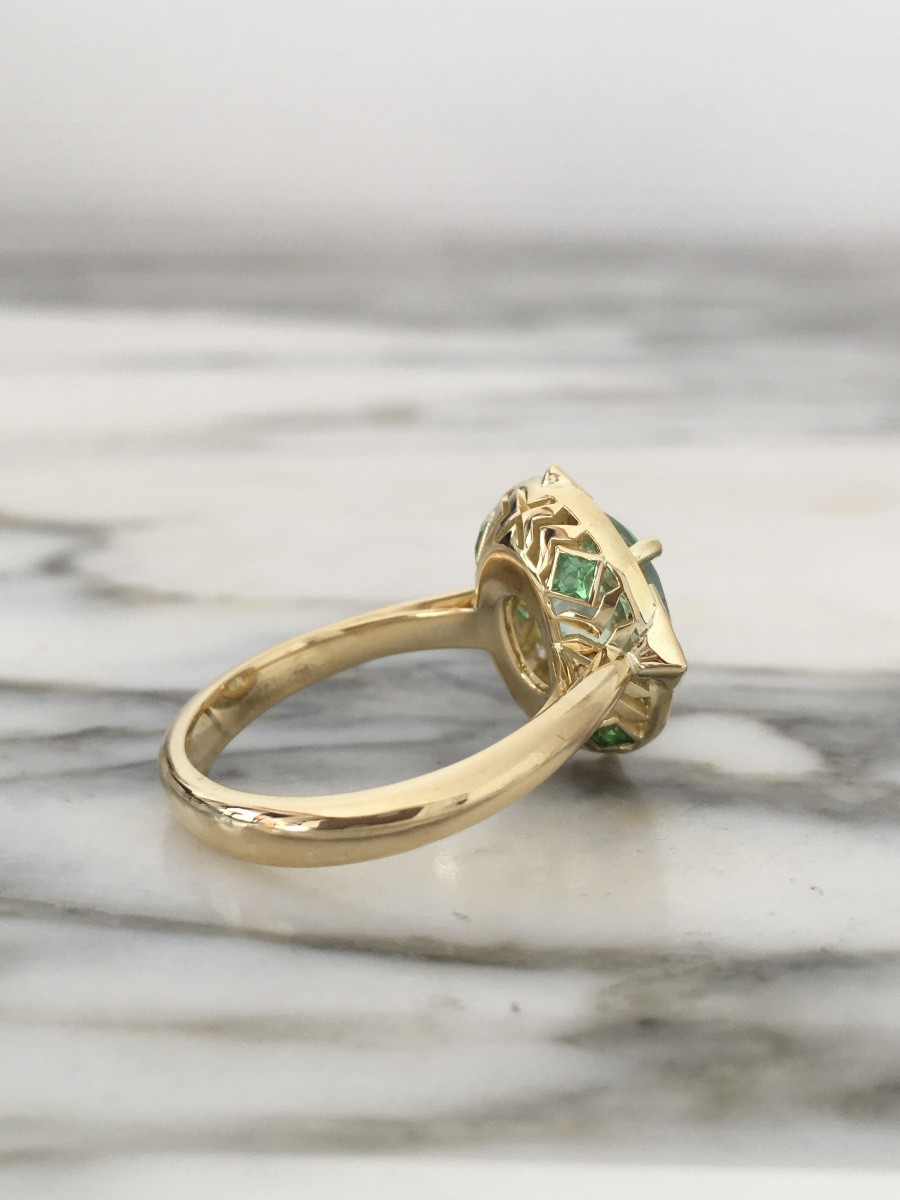 18k Yellow Gold Ring With Green Tourmaline, Diamonds And Tsavorites-photo-4