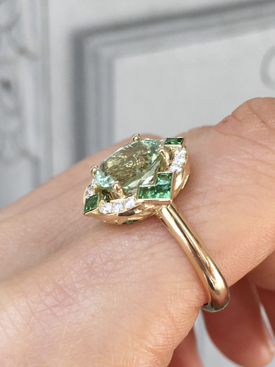 18k Yellow Gold Ring With Green Tourmaline, Diamonds And Tsavorites-photo-7