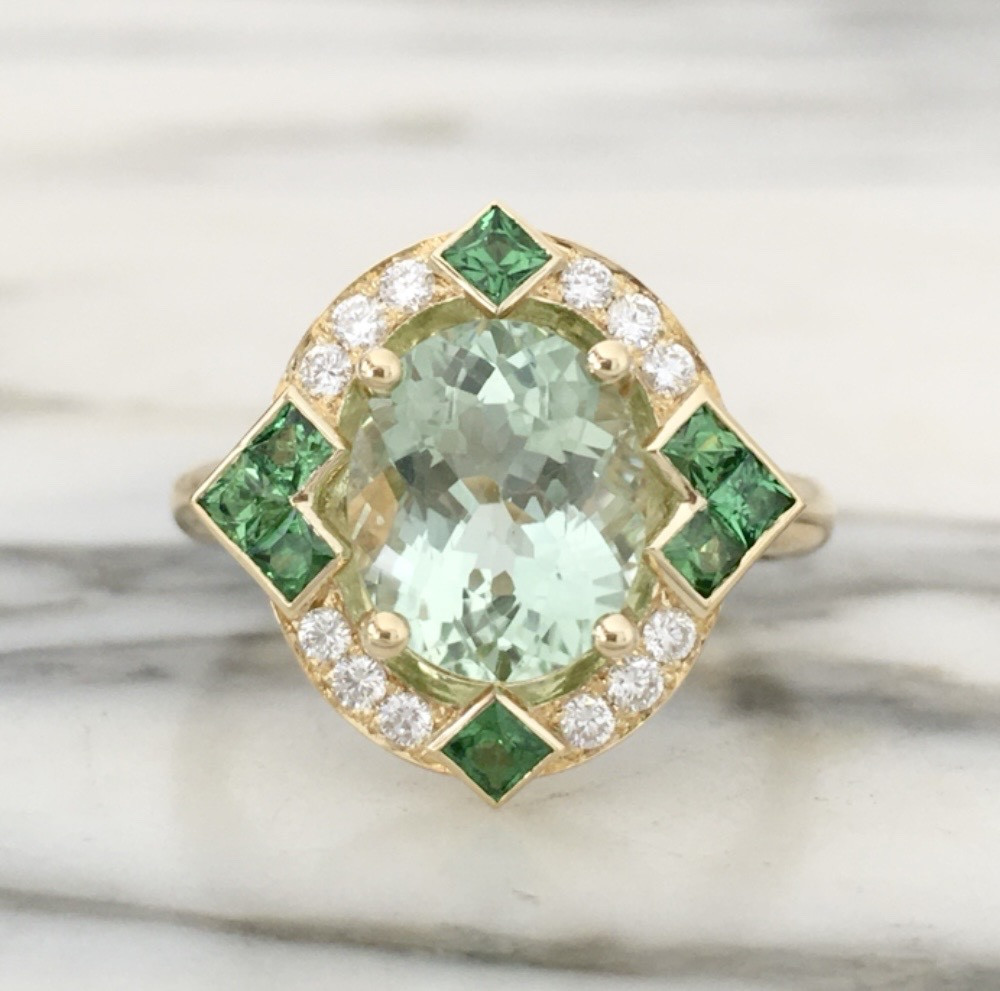 18k Yellow Gold Ring With Green Tourmaline, Diamonds And Tsavorites
