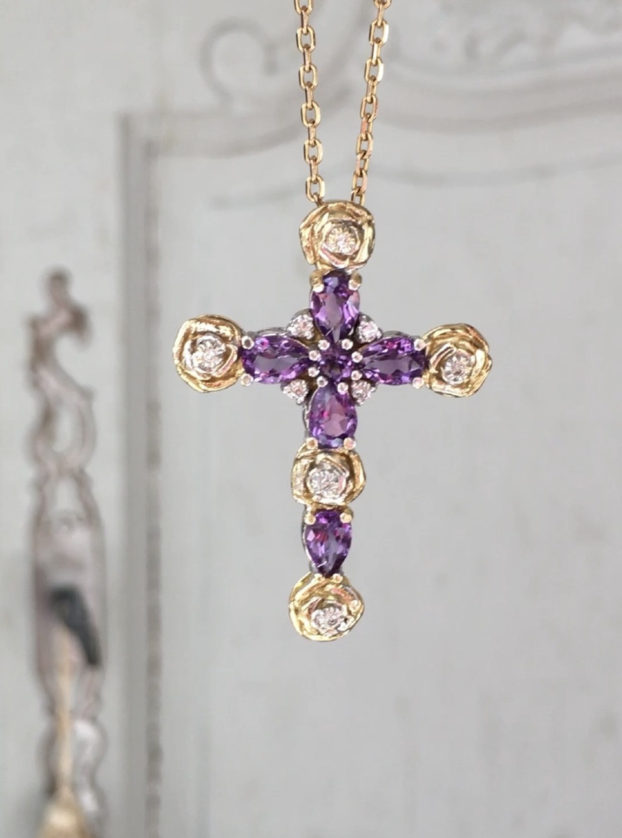18k Gold Cross With Amethysts And Diamonds -photo-4