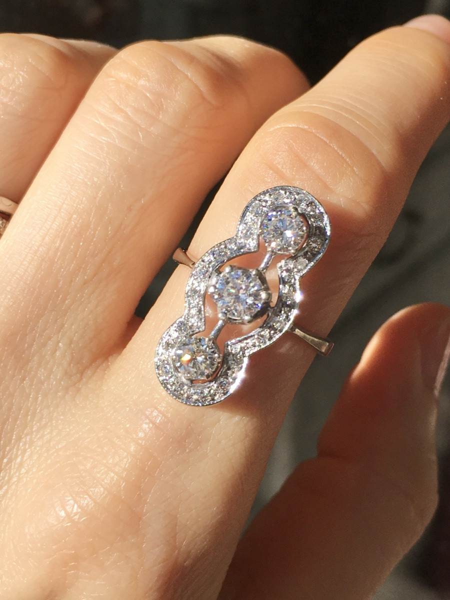 Bague vintage en or blanc 18K et diamants -photo-4