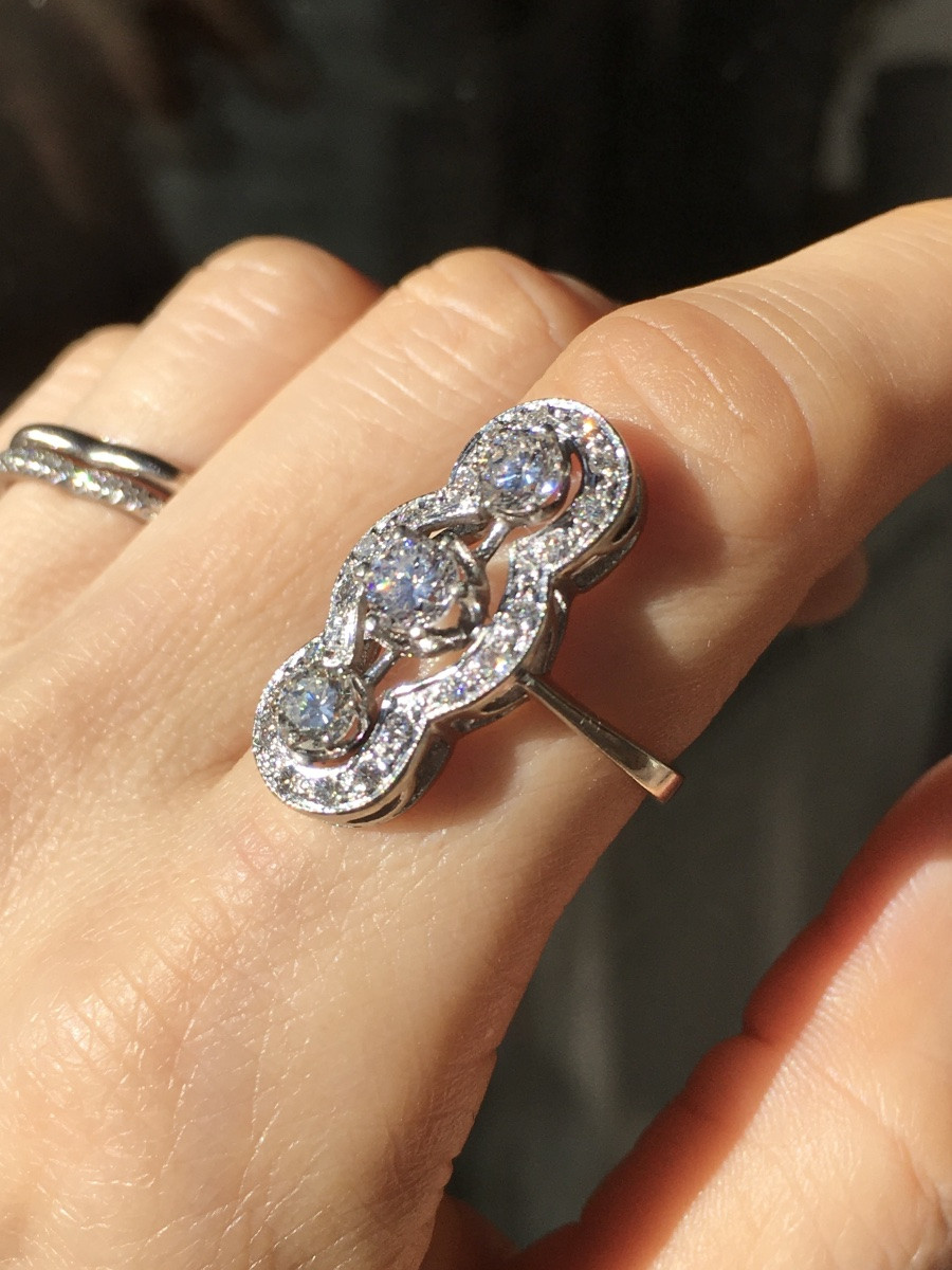 Bague vintage en or blanc 18K et diamants -photo-6