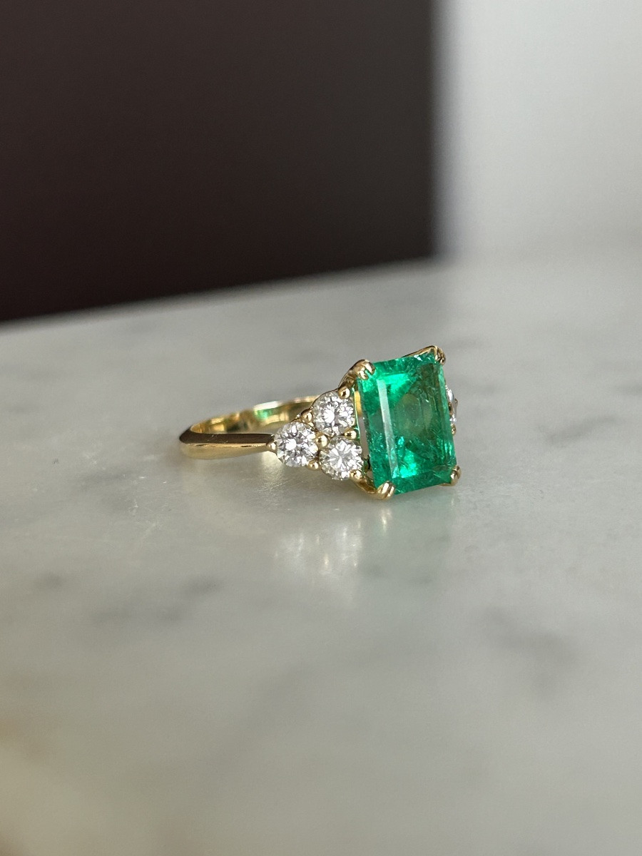 Bague en or 18K  émeraude Colombienne 3,02 ct et diamants -photo-2