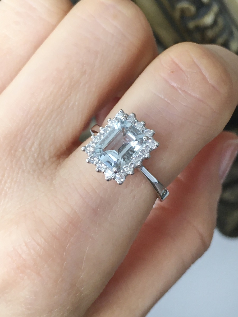 Bague en or blanc 18K sertie d’une aigue-marine et diamants -photo-8