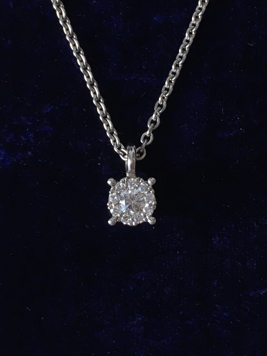 Necklace In 18k White Gold And Diamonds-photo-3