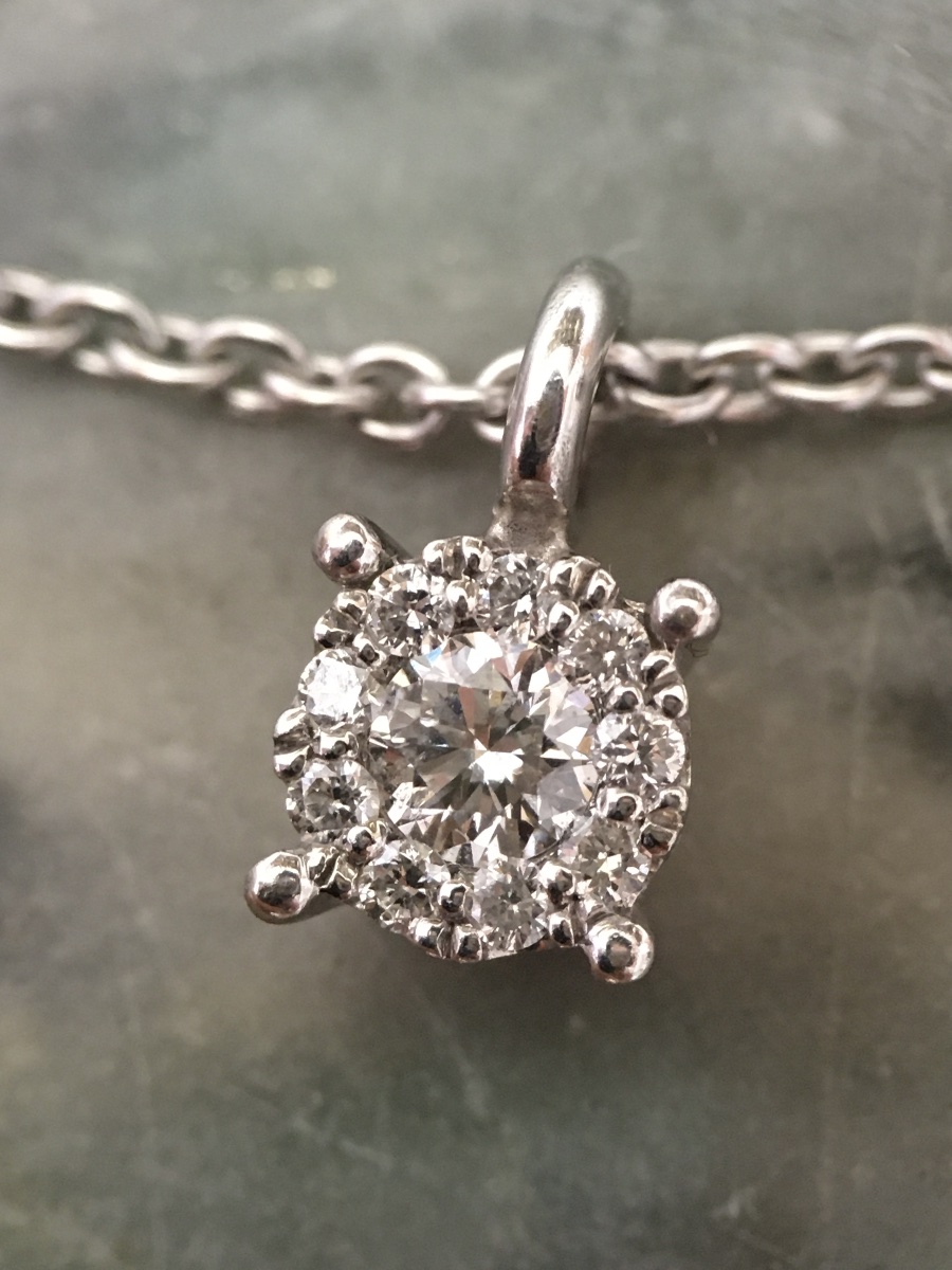 Necklace In 18k White Gold And Diamonds-photo-4