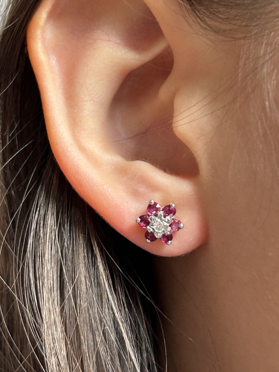 18k White And Yellow Gold Stud Earrings With Rubies And Diamonds -photo-4