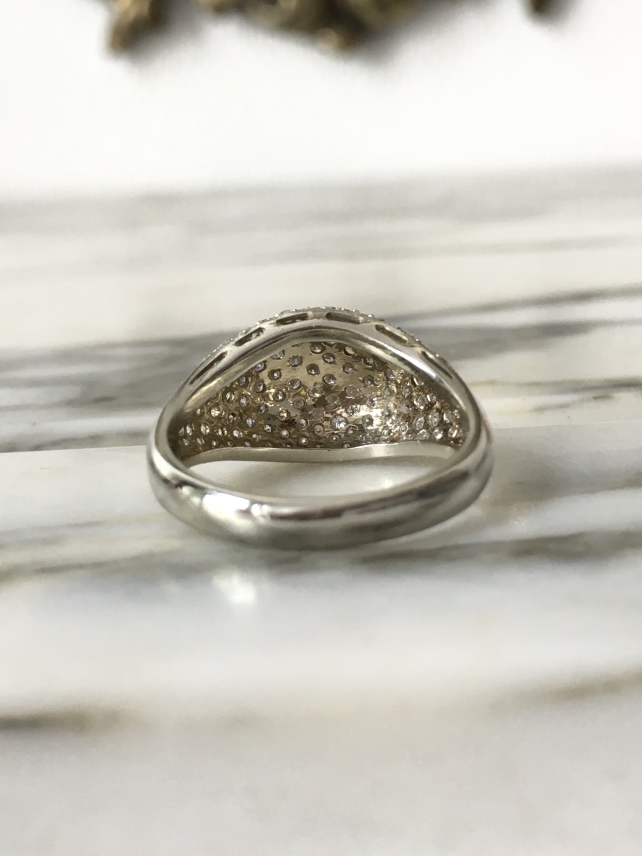 18k White Gold Dome Ring With Diamonds -photo-2