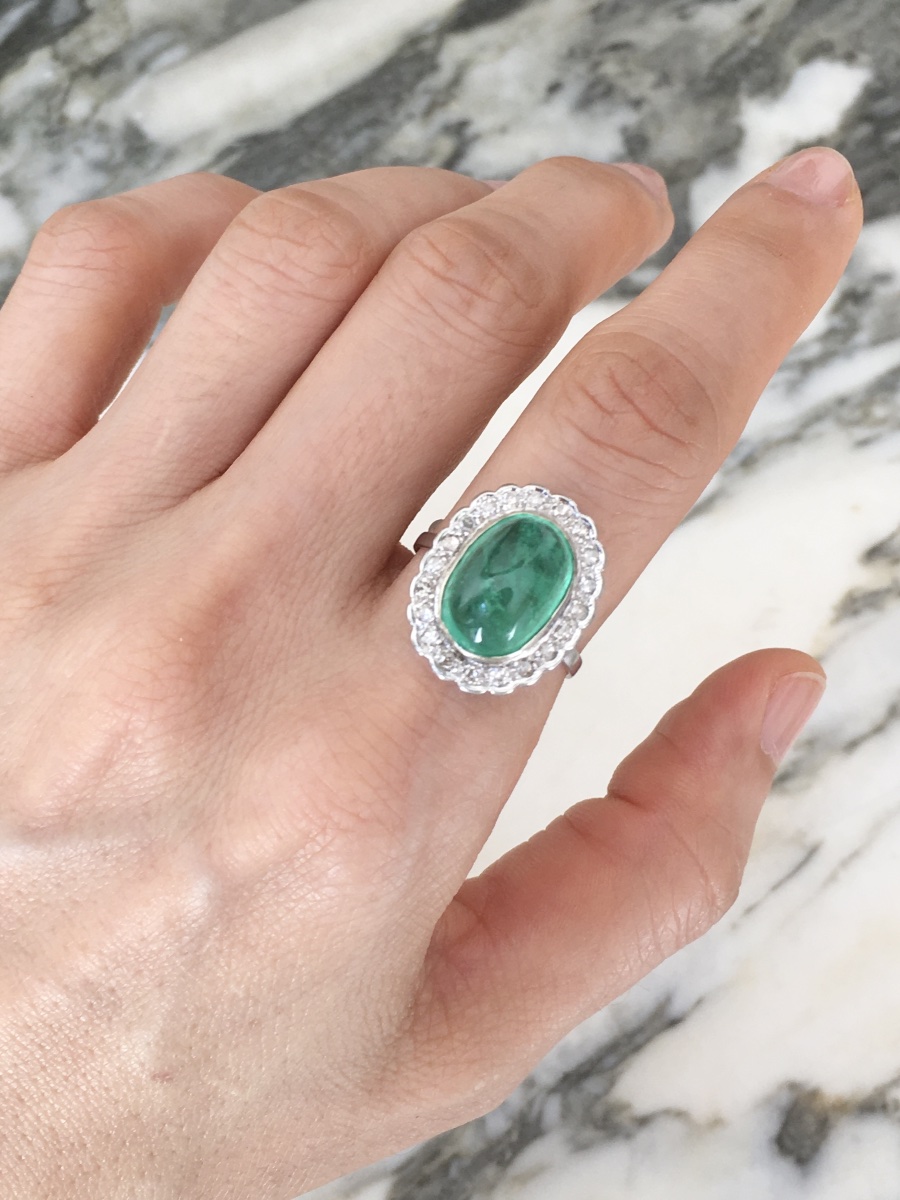 18k Gold Ring With A 5.40 Ct Colombian Emerald And Diamonds-photo-6