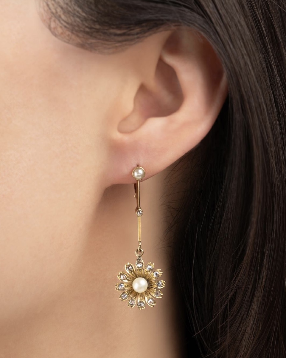 Antique Art Nouveau Earrings In 18k Yellow Gold With Pearls And Diamonds -photo-2