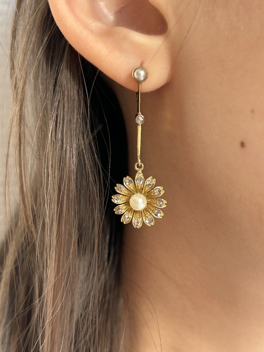 Antique Art Nouveau Earrings In 18k Yellow Gold With Pearls And Diamonds -photo-3