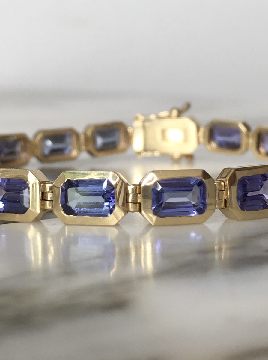 Bracelet en or jaune 18K et tanzanites -photo-3