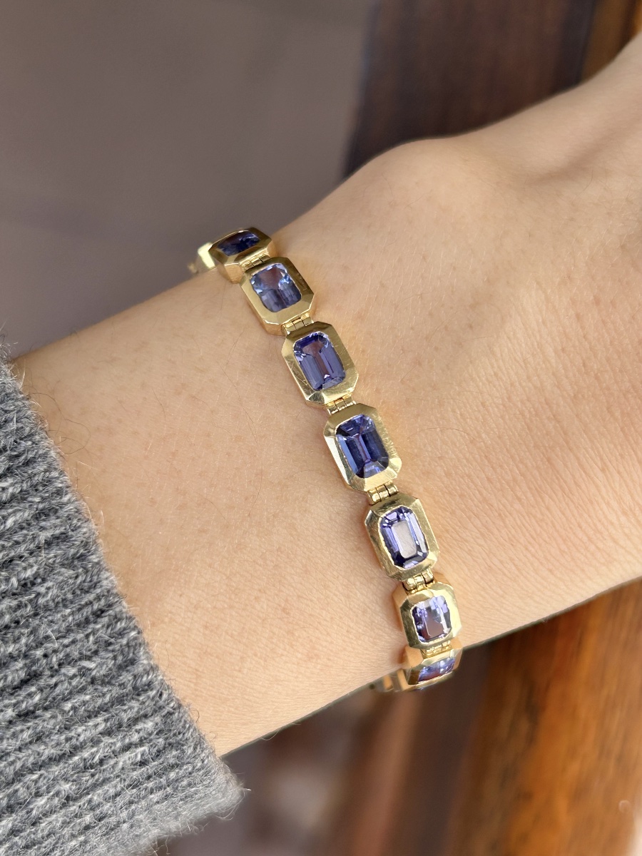 Bracelet en or jaune 18K et tanzanites -photo-6