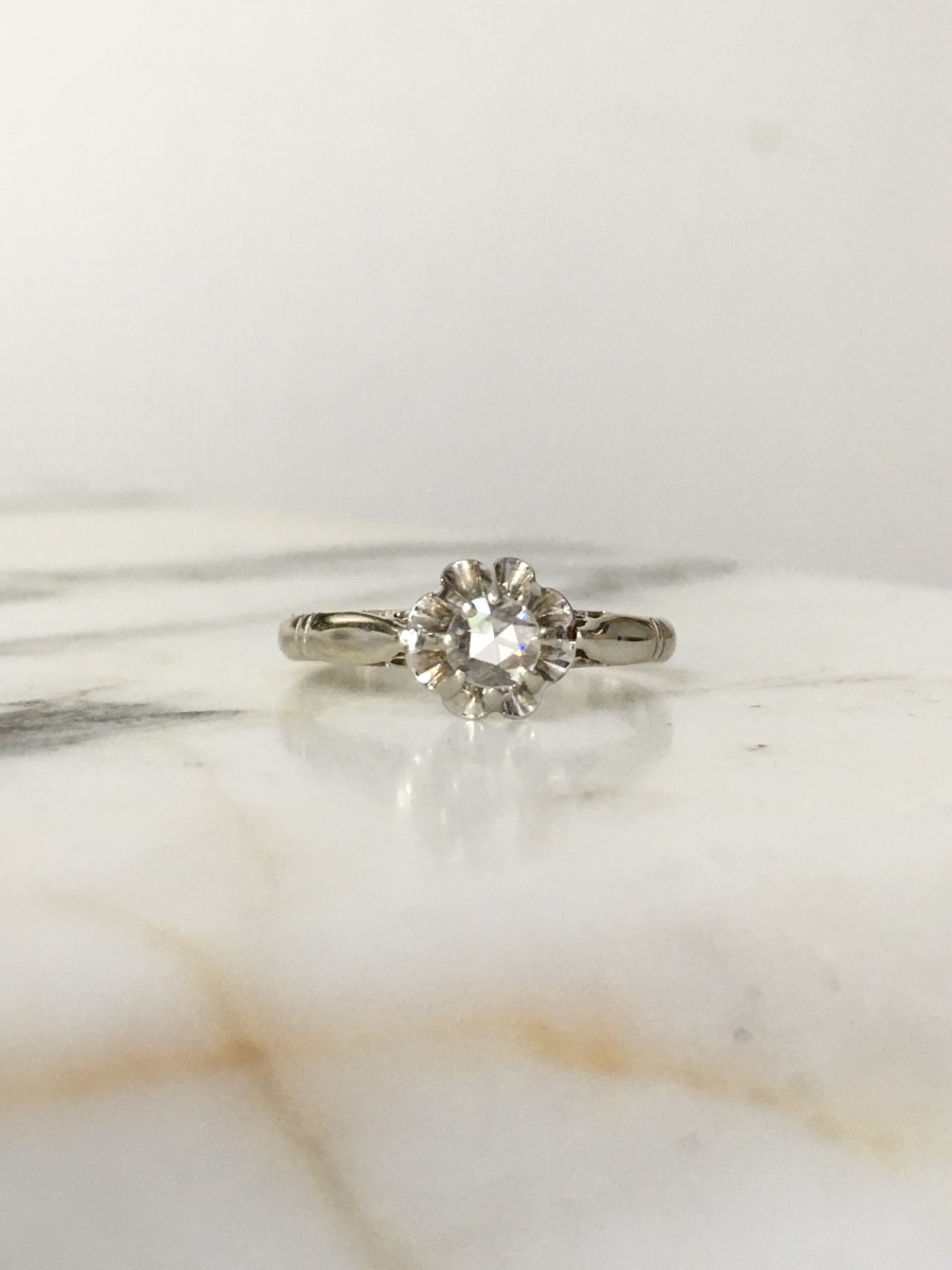 Art Deco Solitaire Ring In 18k White Gold With A Diamond -photo-2