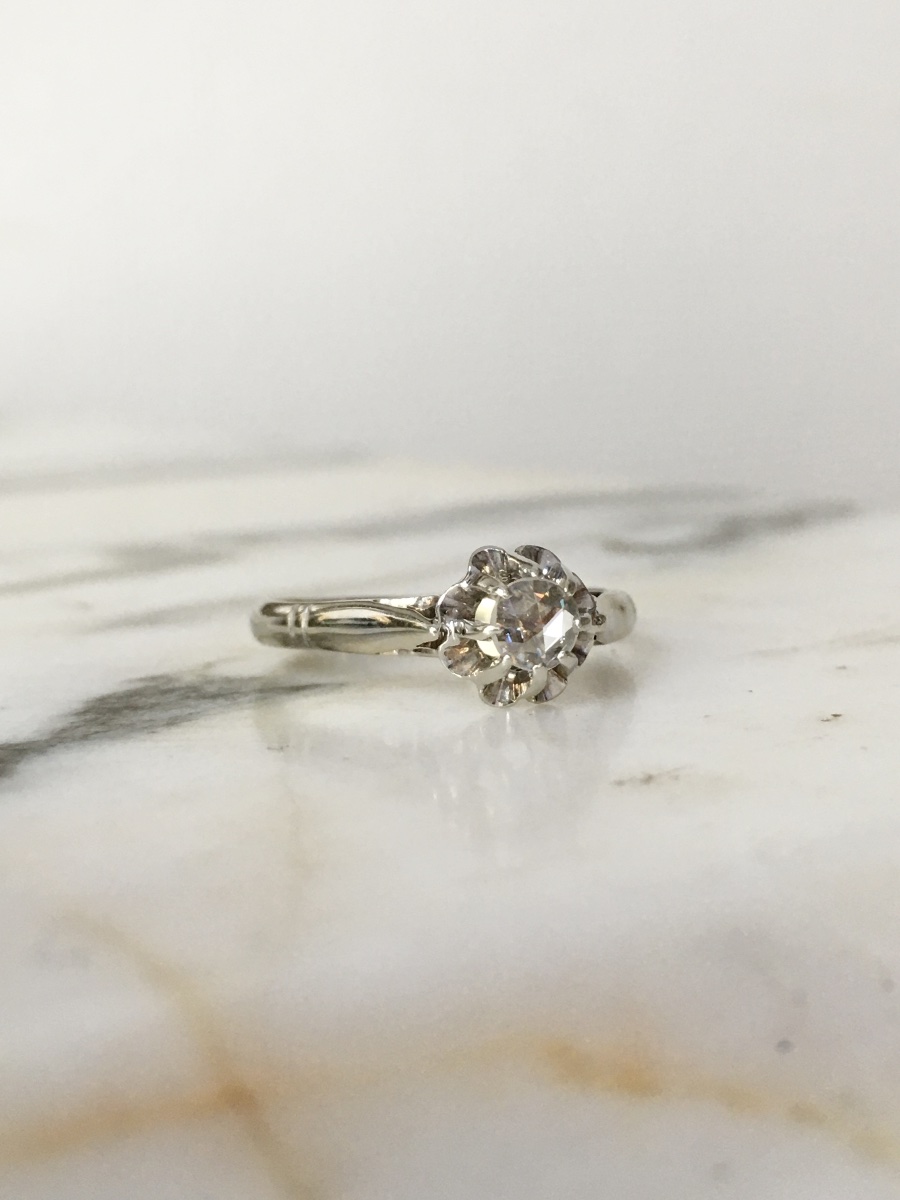 Art Deco Solitaire Ring In 18k White Gold With A Diamond -photo-3