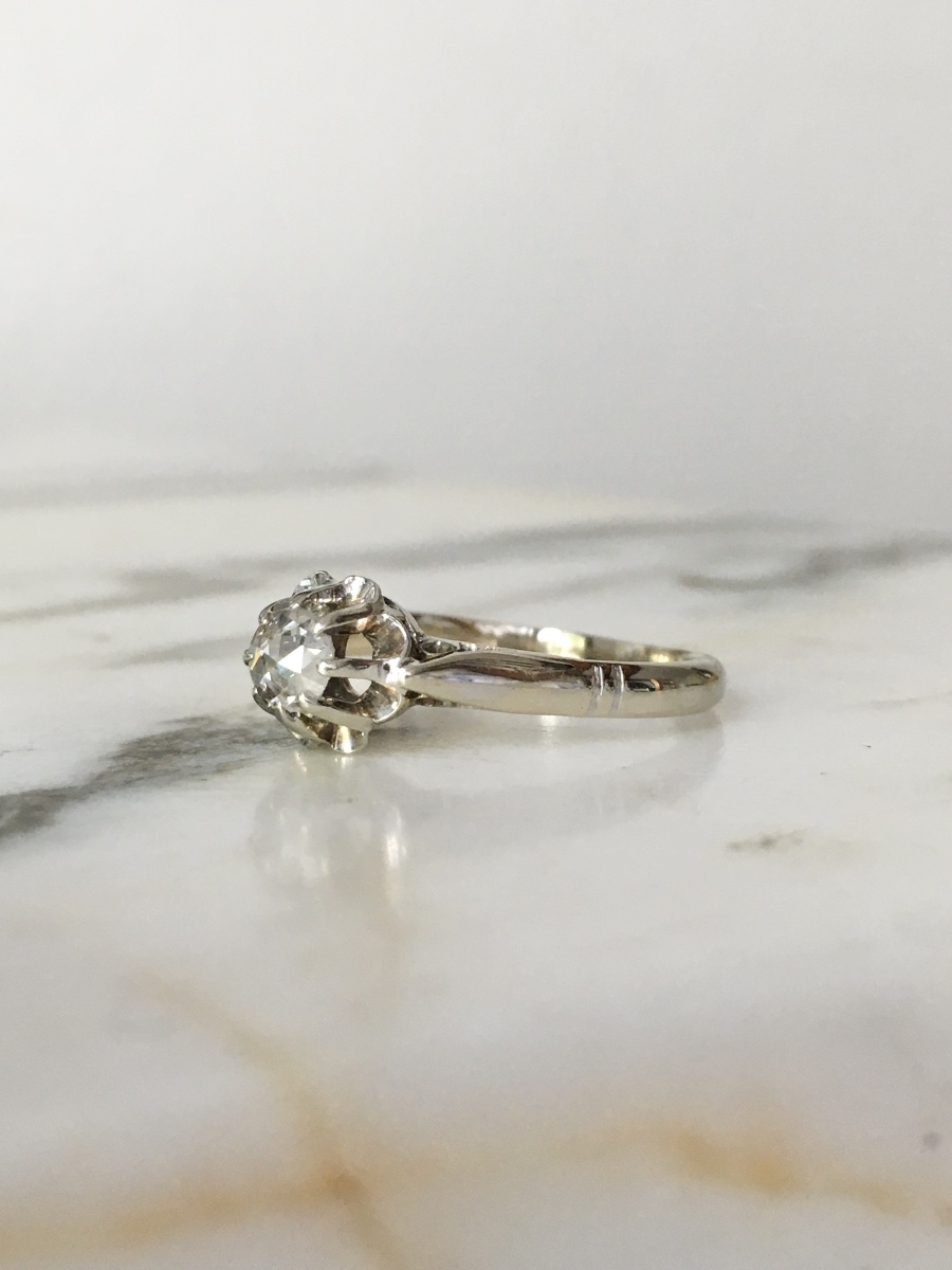 Art Deco Solitaire Ring In 18k White Gold With A Diamond -photo-4