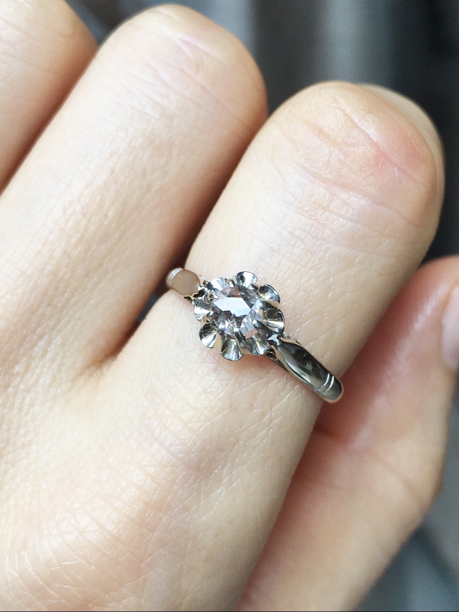 Art Deco Solitaire Ring In 18k White Gold With A Diamond -photo-4